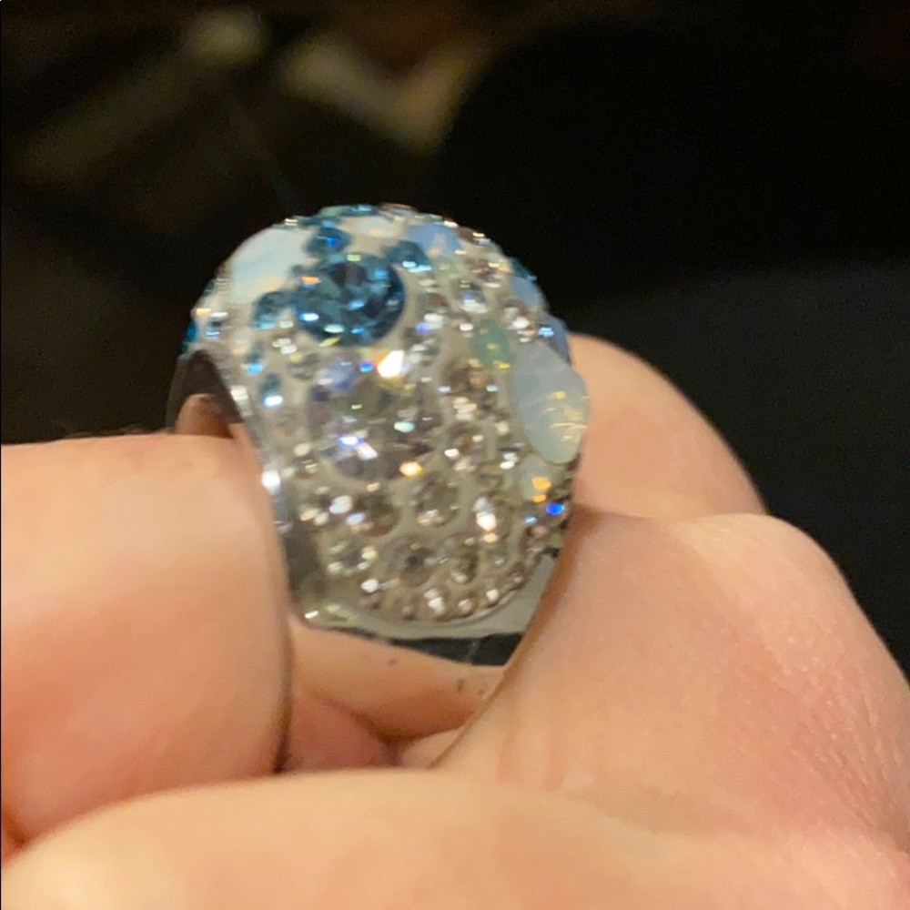 Ring - Picture 5 of 5